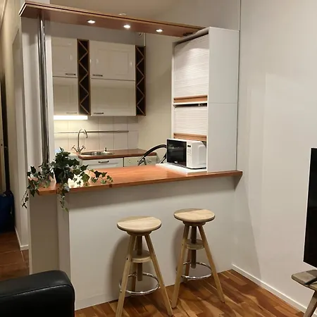 Appartement Beautiful With Balcony Near Old Rauma