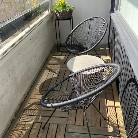 Beautiful With Balcony Near Old Rauma